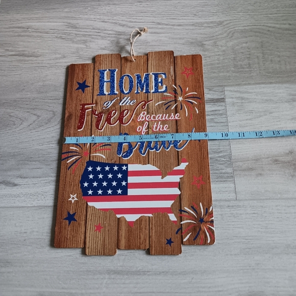 NEW Greenbriar Intl. Home of the Free Because of the Brave Home Decor Wood Sign - Picture 6 of 6
